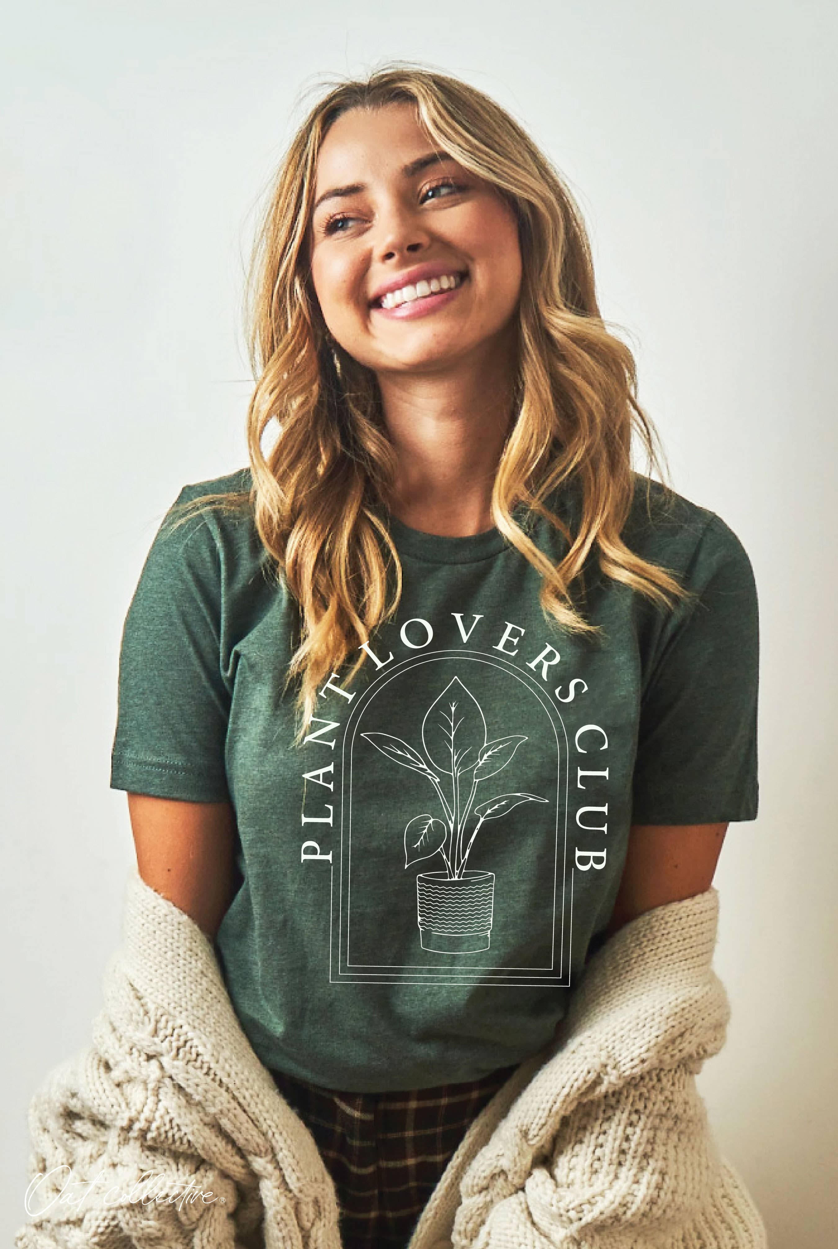 PLANT LOVERS CLUB Graphic T-shirt
