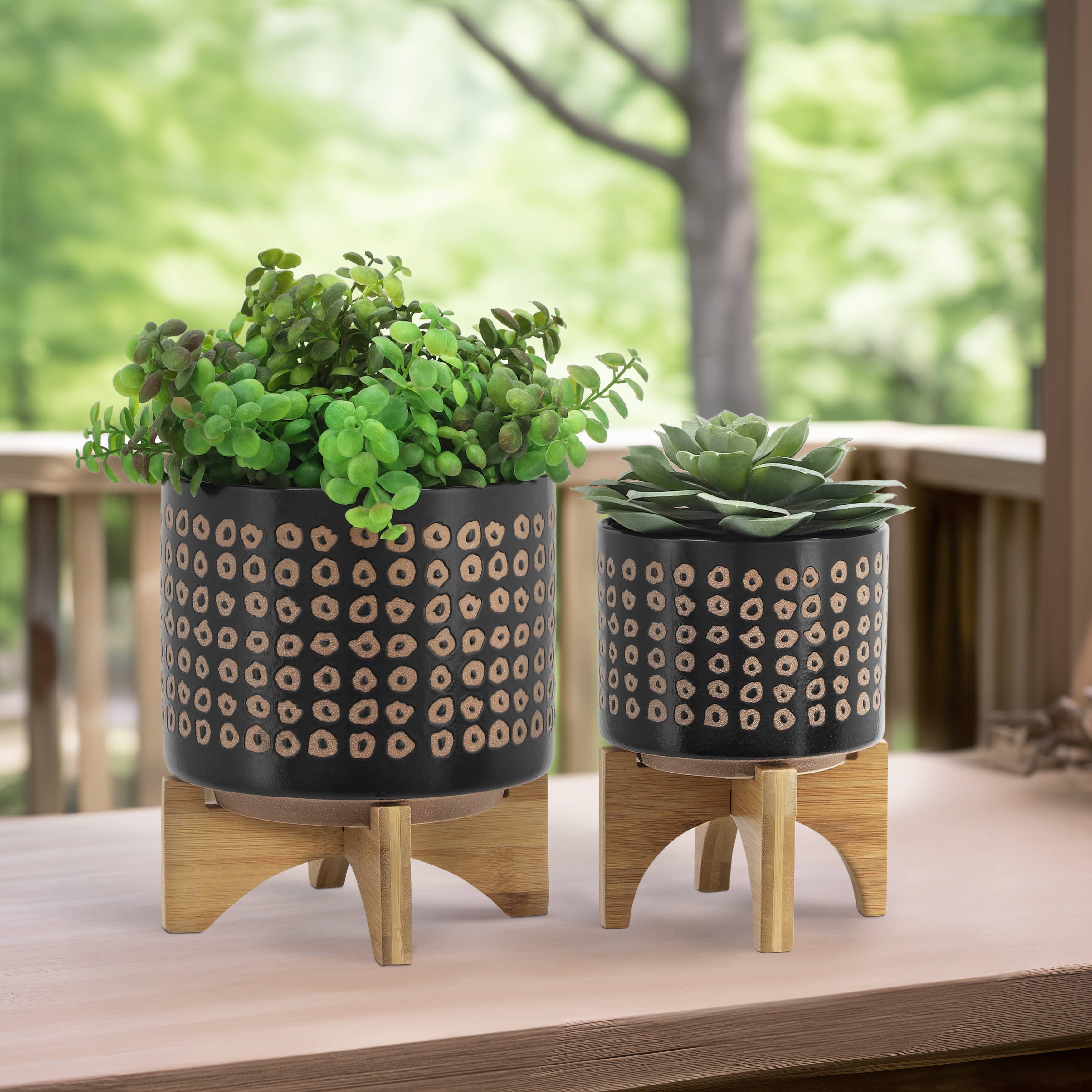 Planters - Black Ceramic Aztec On Stand, 8"